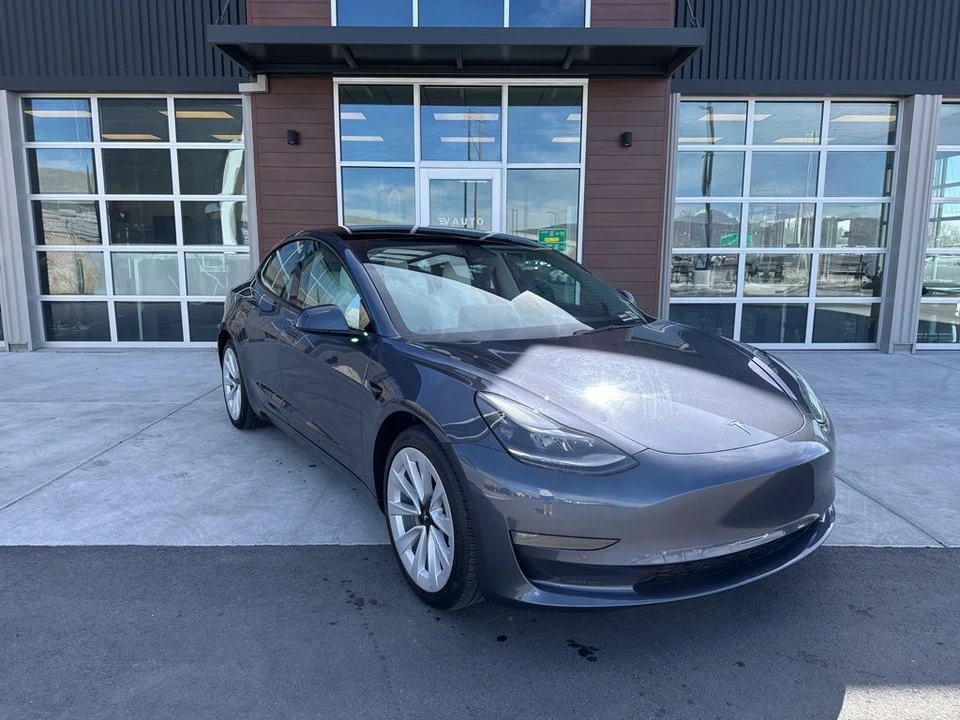 2022 Tesla Model 3 - Image 3 of 21