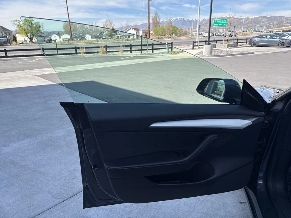 2022 Tesla Model 3 - Image 12 of 21