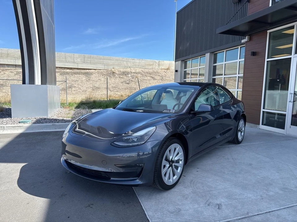 2022 Tesla Model 3 - Image 5 of 21
