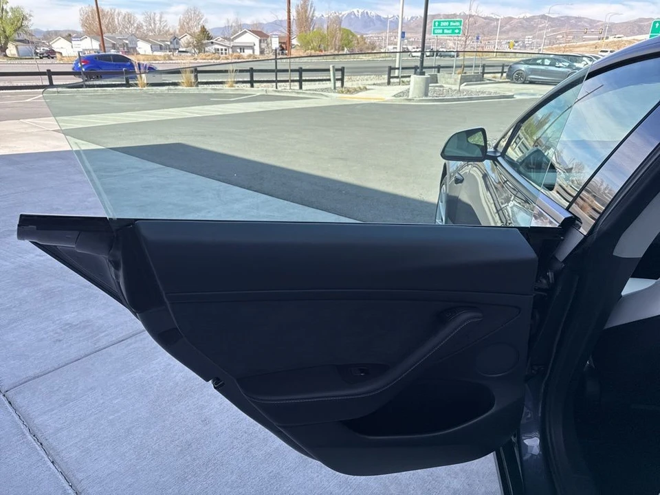 2022 Tesla Model 3 - Image 15 of 21