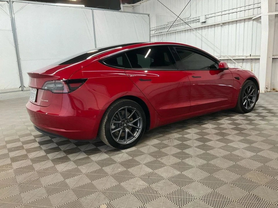 2022 Tesla Model 3 - Image 3 of 7