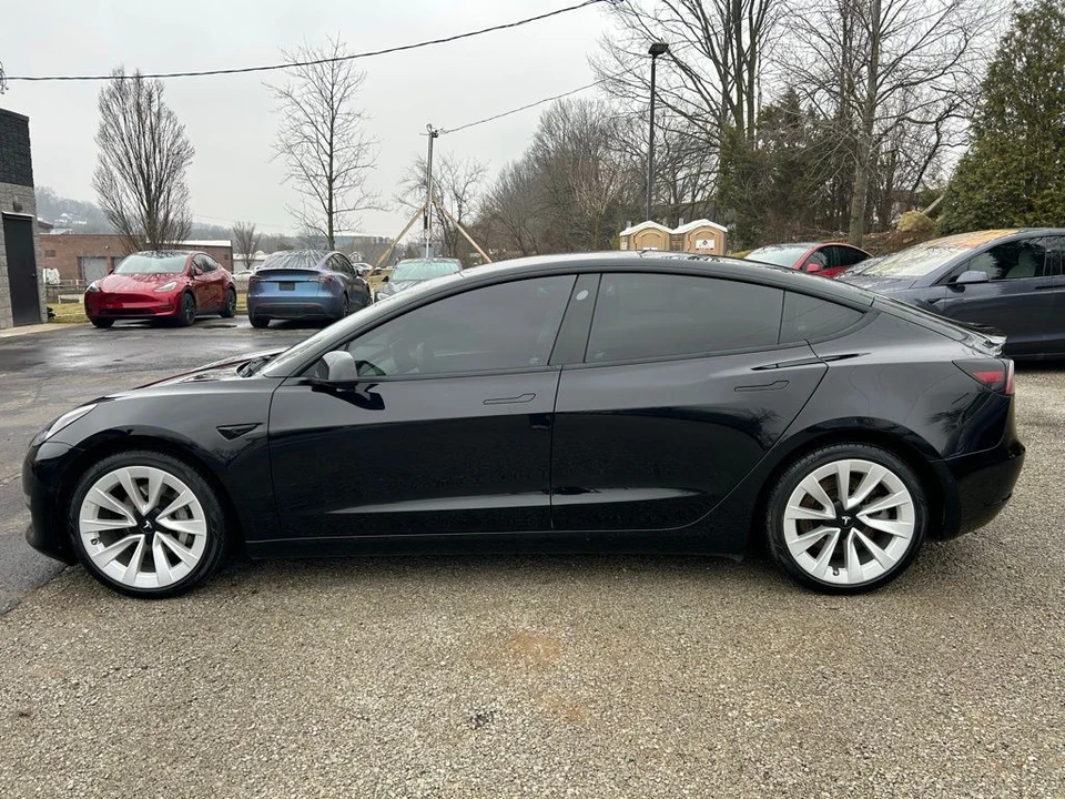 2022 Tesla Model 3 - Image 5 of 15