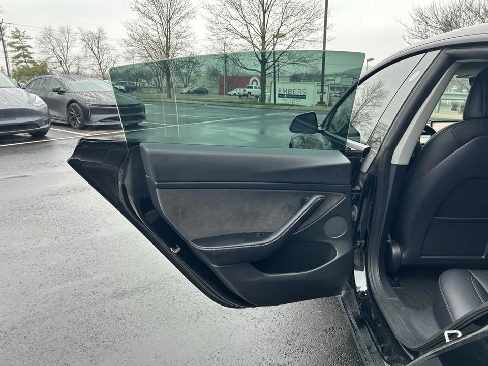 2022 Tesla Model 3 - Image 9 of 15