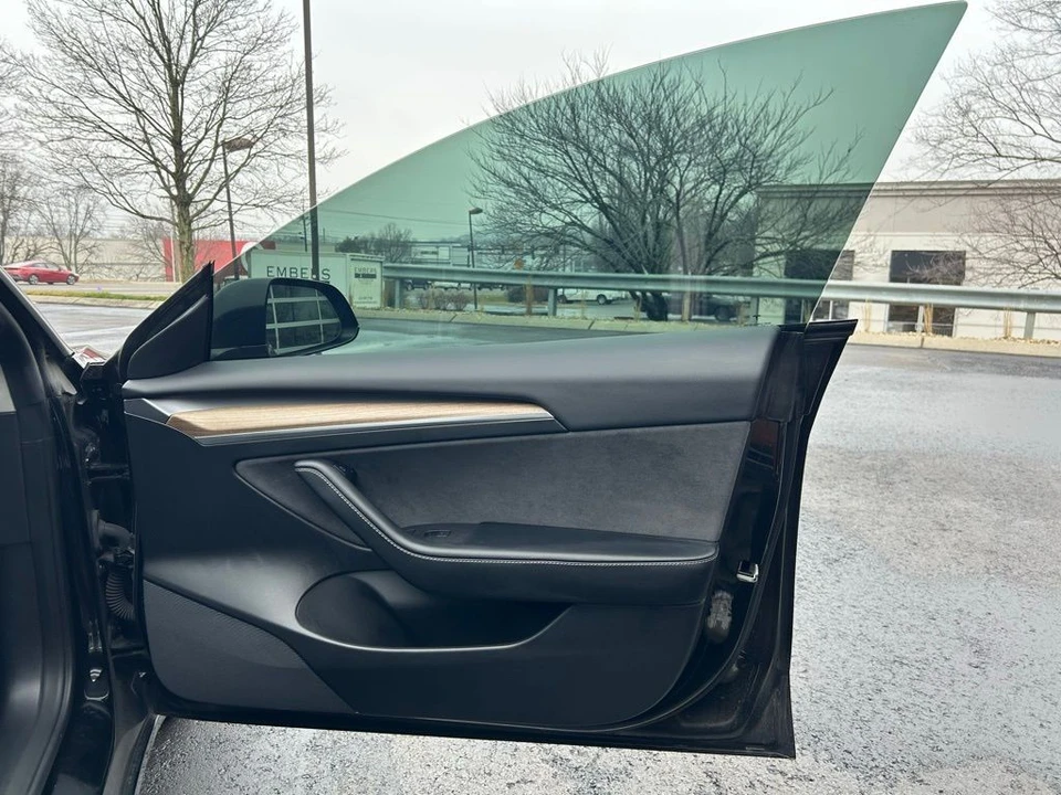 2022 Tesla Model 3 - Image 11 of 15