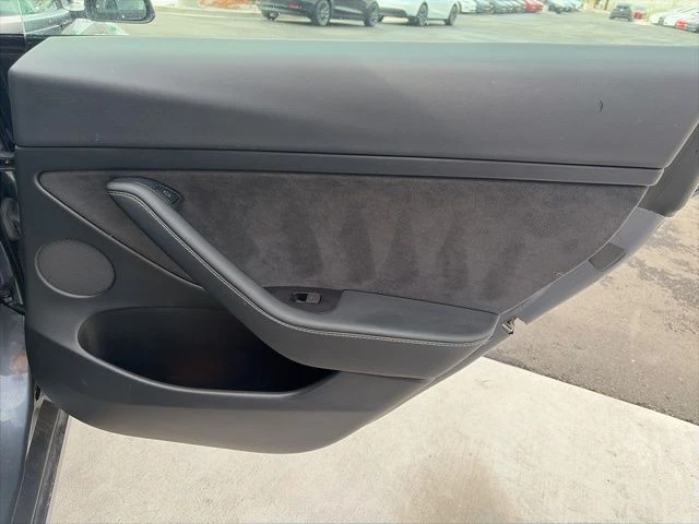 2022 Tesla Model 3 - Image 18 of 21