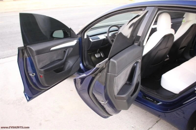 2022 Tesla Model 3 - Image 11 of 18