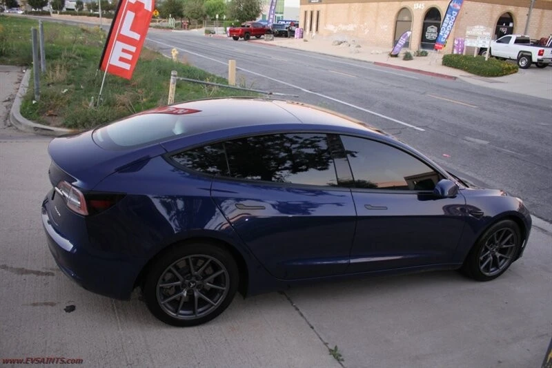 2022 Tesla Model 3 - Image 2 of 18