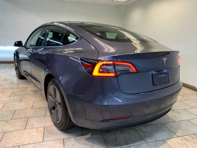 2022 Tesla Model 3 - Image 5 of 12
