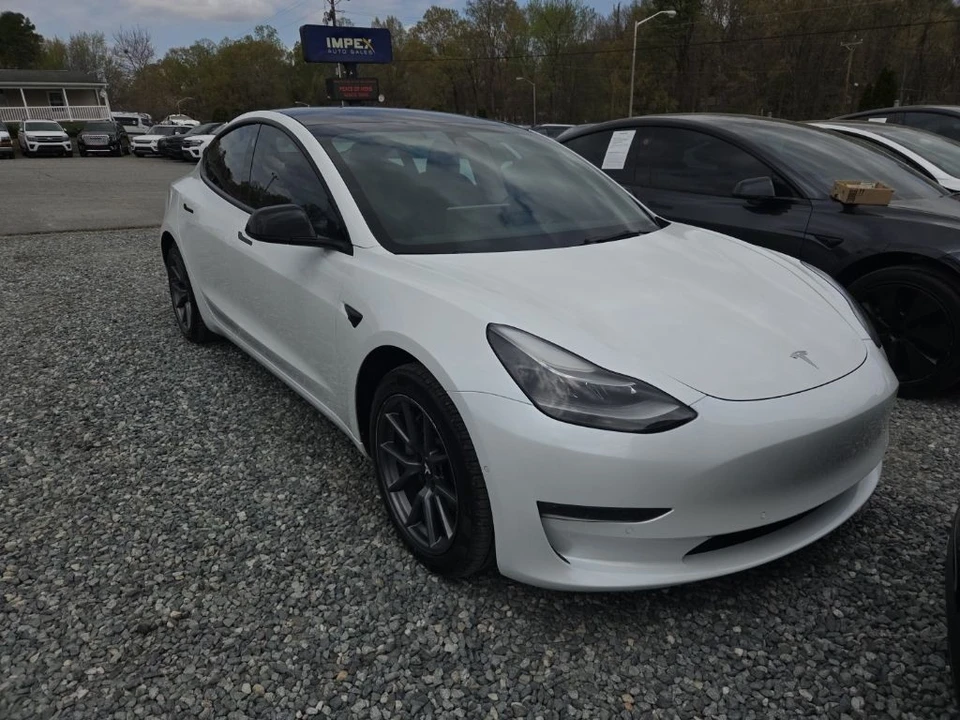 2022 Tesla Model 3 - Image 3 of 7