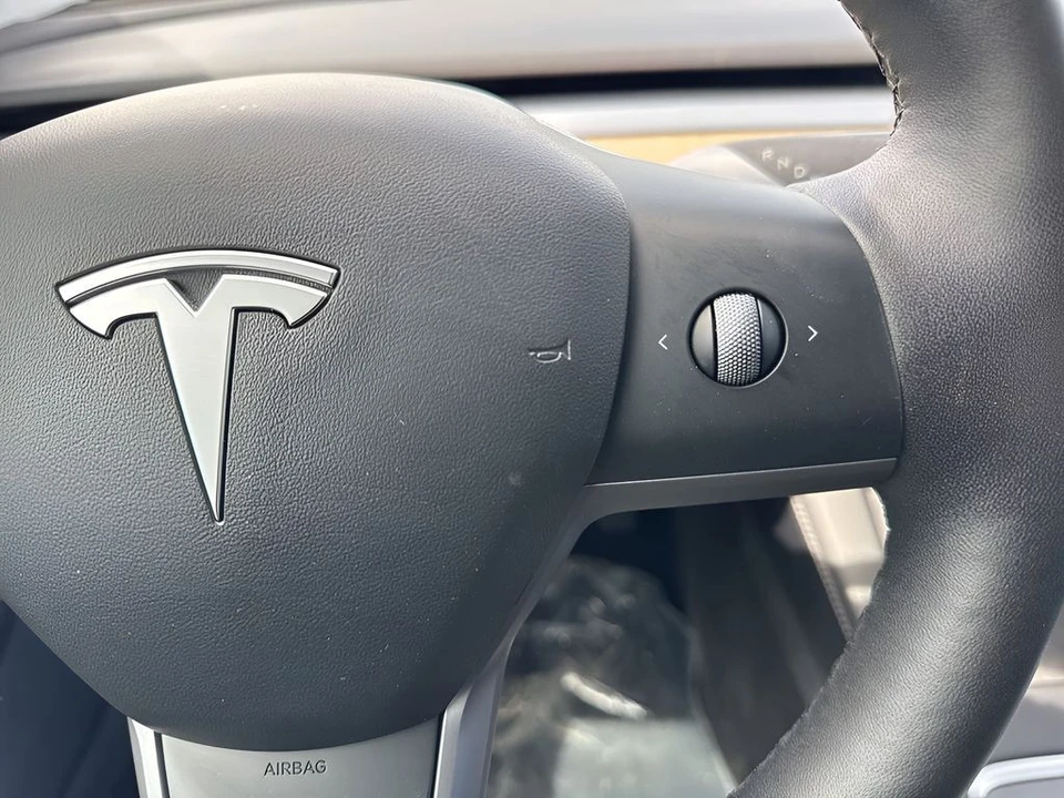 2022 Tesla Model 3 - Image 18 of 31