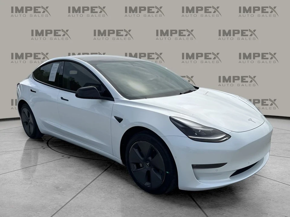 2022 Tesla Model 3 - Image 8 of 31