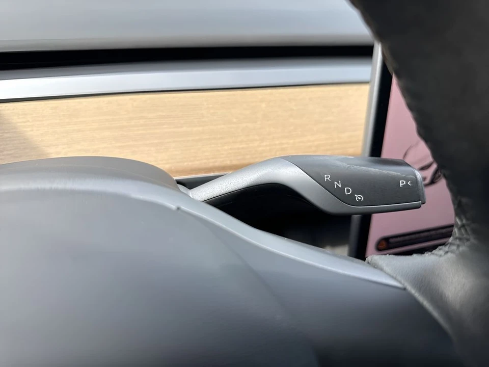 2022 Tesla Model 3 - Image 19 of 31