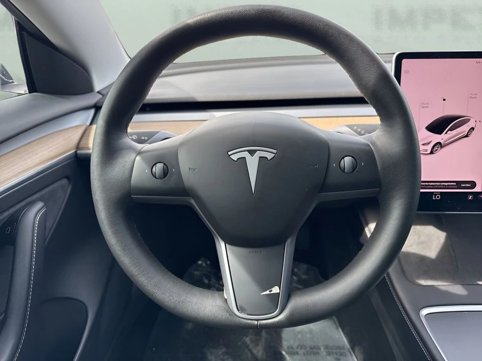 2022 Tesla Model 3 - Image 16 of 31
