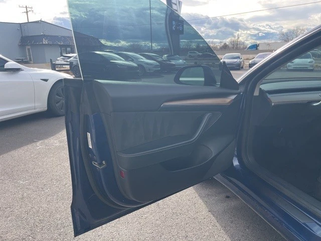 2022 Tesla Model 3 - Image 9 of 21