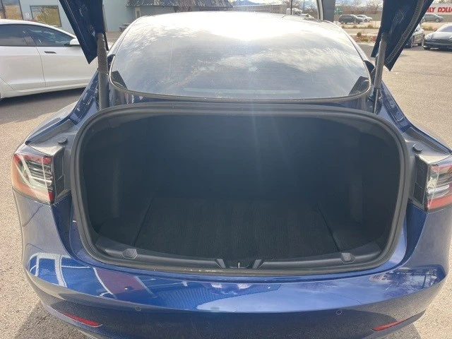 2022 Tesla Model 3 - Image 17 of 21