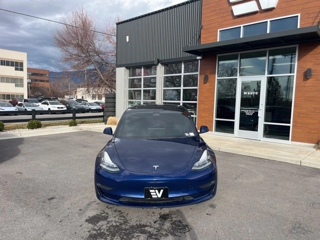 2022 Tesla Model 3 - Image 2 of 21
