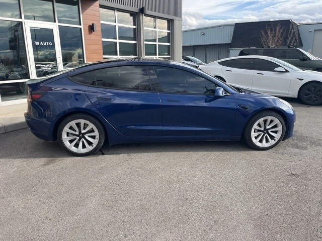 2022 Tesla Model 3 - Image 8 of 21