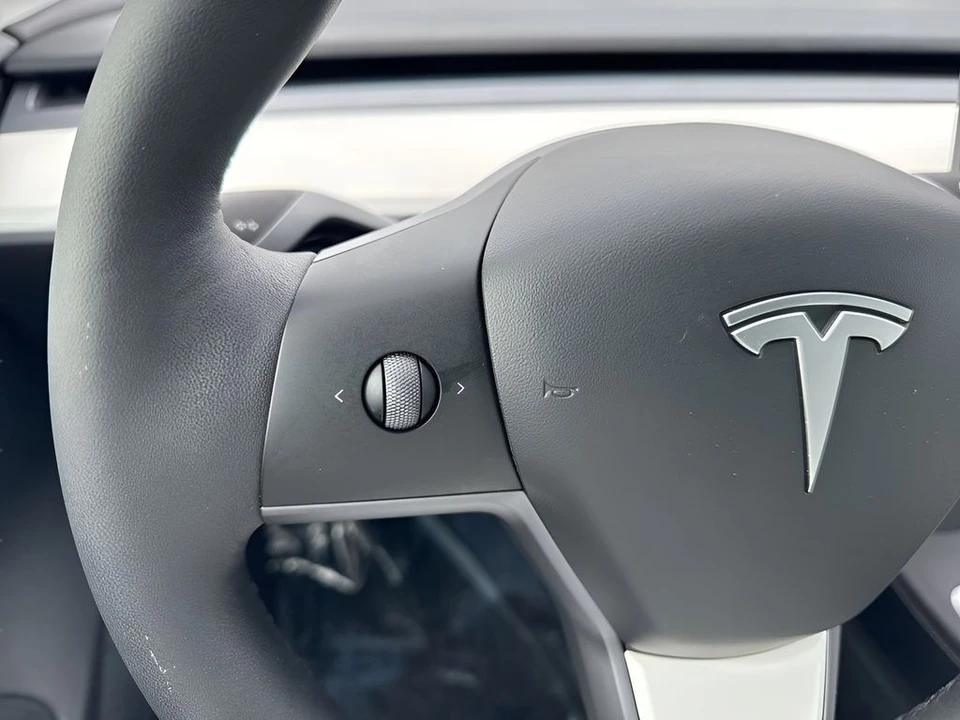 2022 Tesla Model 3 - Image 16 of 21