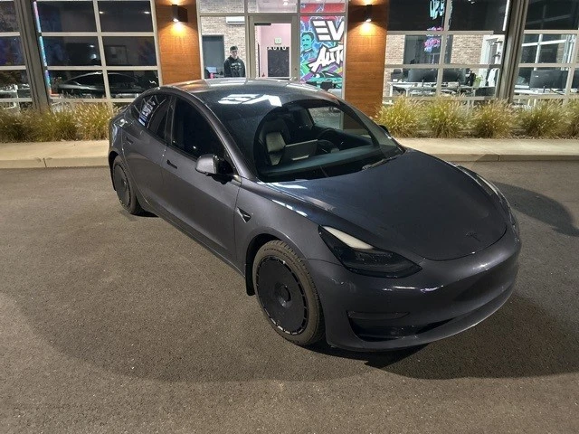 2022 Tesla Model 3 - Image 2 of 10