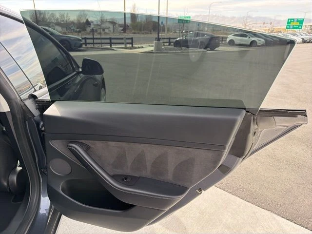 2022 Tesla Model 3 - Image 18 of 21