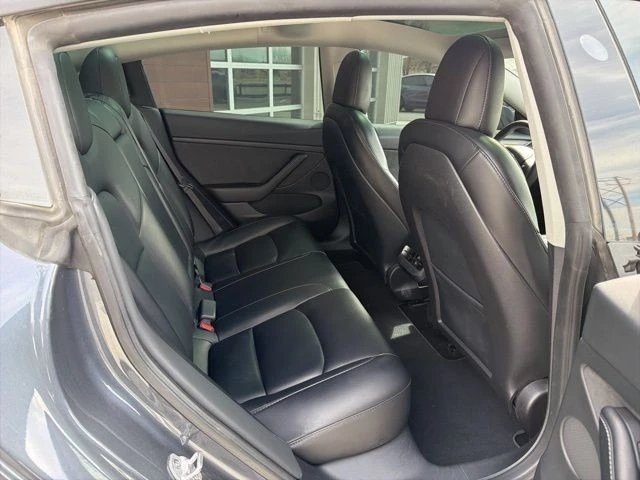 2022 Tesla Model 3 - Image 19 of 21