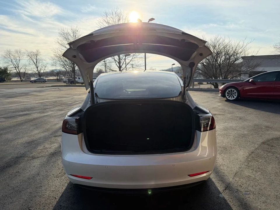 2022 Tesla Model 3 - Image 6 of 16