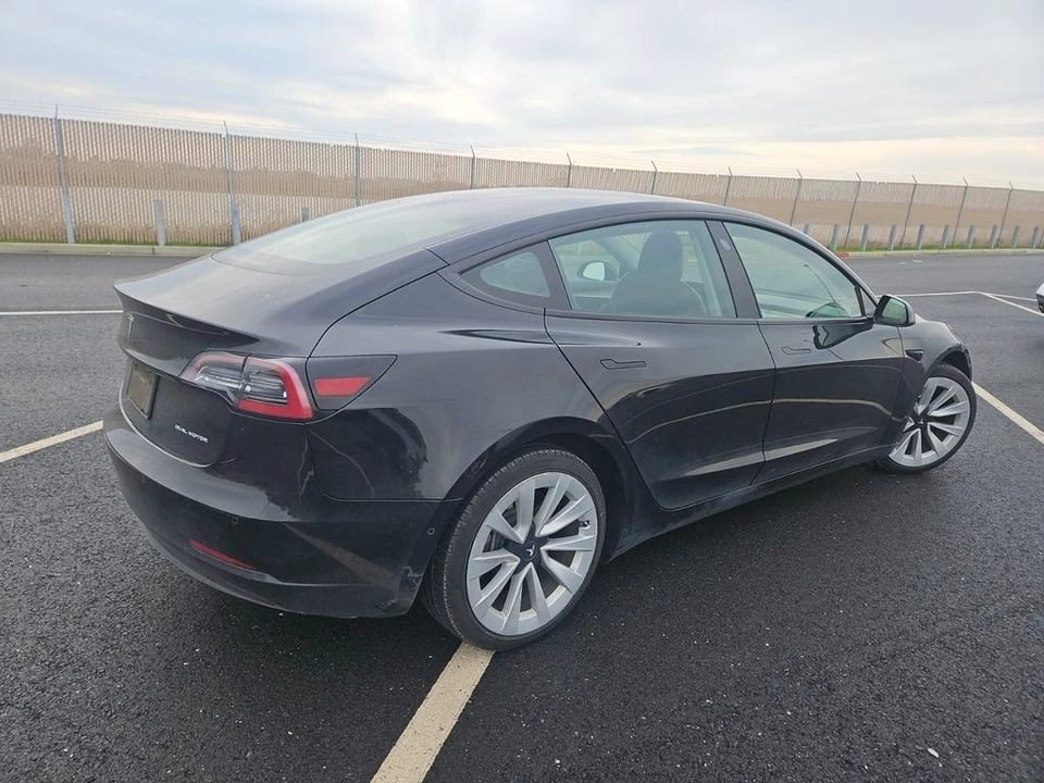 2022 Tesla Model 3 - Image 3 of 6