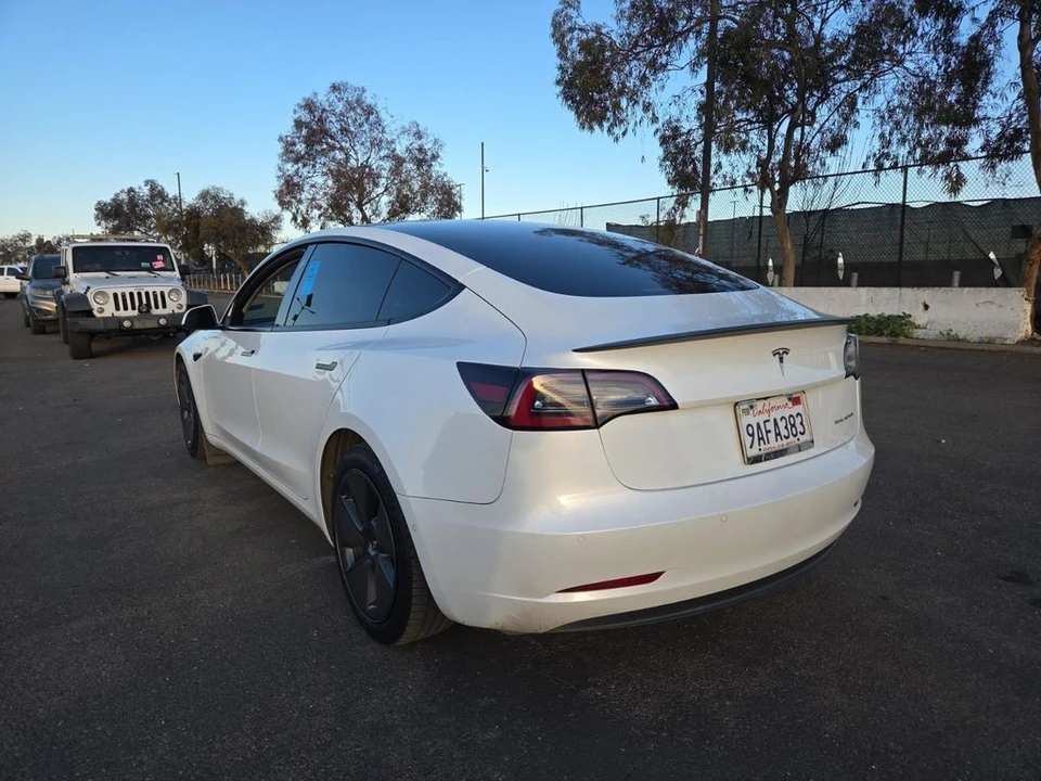 2022 Tesla Model 3 - Image 3 of 7