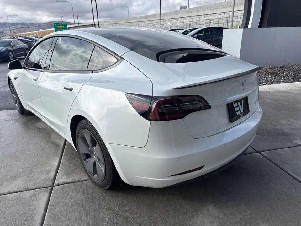 2022 Tesla Model 3 - Image 6 of 21