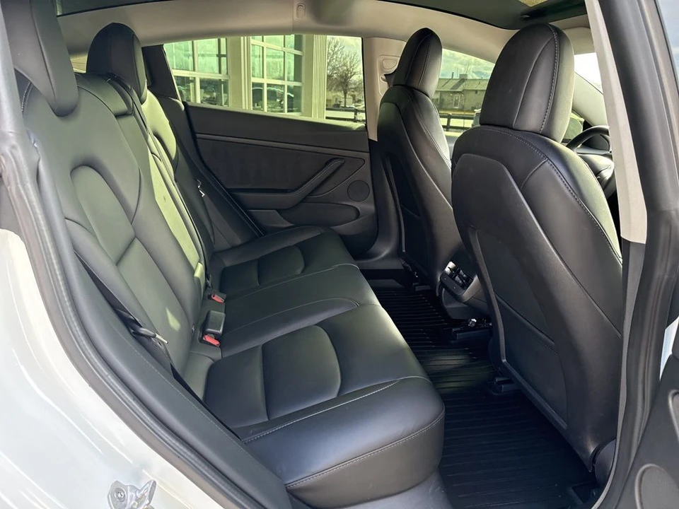 2022 Tesla Model 3 - Image 20 of 21