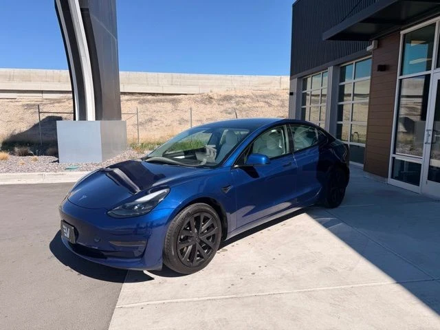 2022 Tesla Model 3 - Image 4 of 21