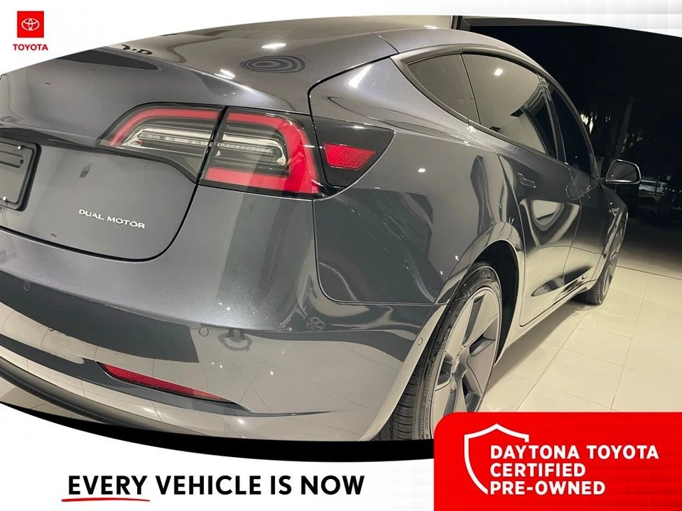 2022 Tesla Model 3 - Image 9 of 12