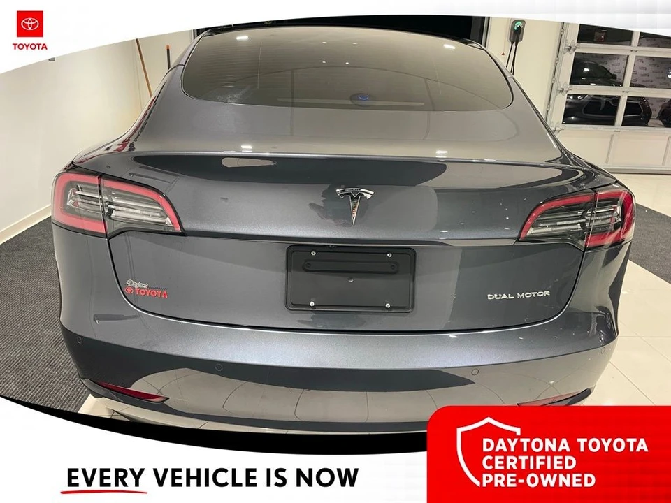 2022 Tesla Model 3 - Image 11 of 12