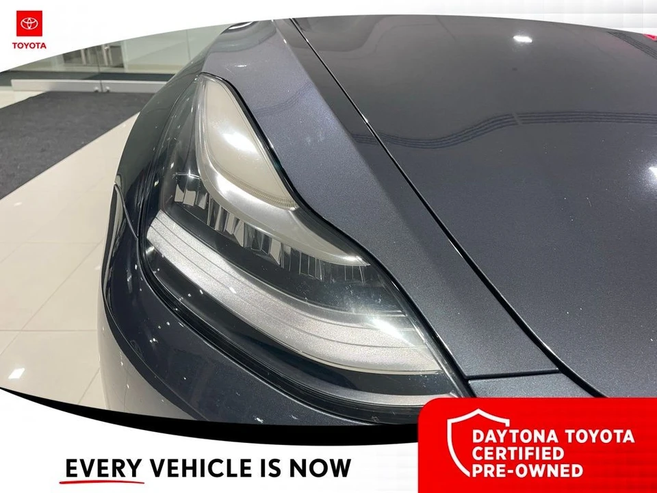 2022 Tesla Model 3 - Image 3 of 12