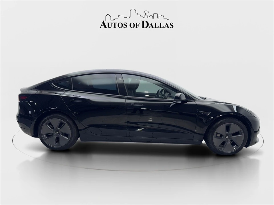 2022 Tesla Model 3 - Image 10 of 12