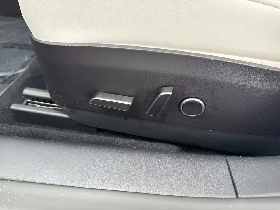 2022 Tesla Model 3 - Image 10 of 21