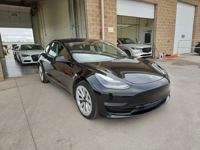 2022 Tesla Model 3 - Image 4 of 8