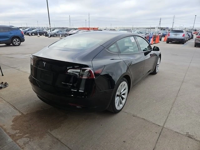2022 Tesla Model 3 - Image 3 of 8