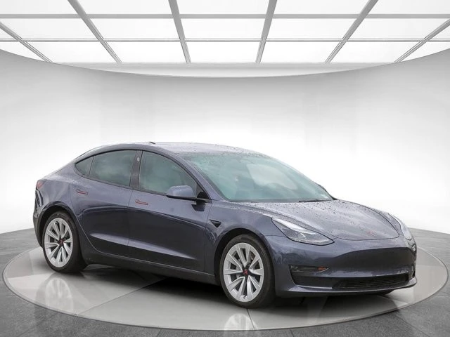 2022 Tesla Model 3 - Image 4 of 19