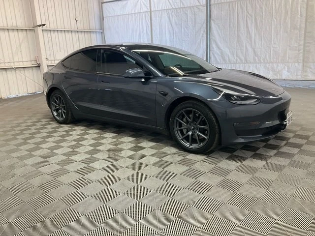 2022 Tesla Model 3 - Image 4 of 7