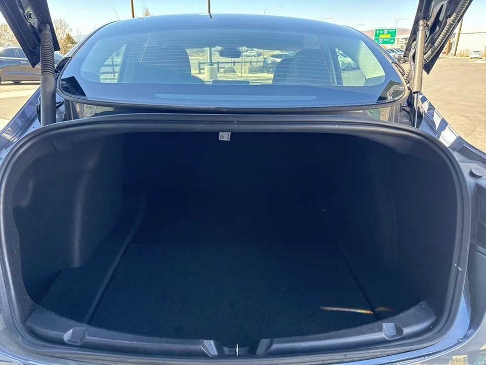 2022 Tesla Model 3 - Image 17 of 21