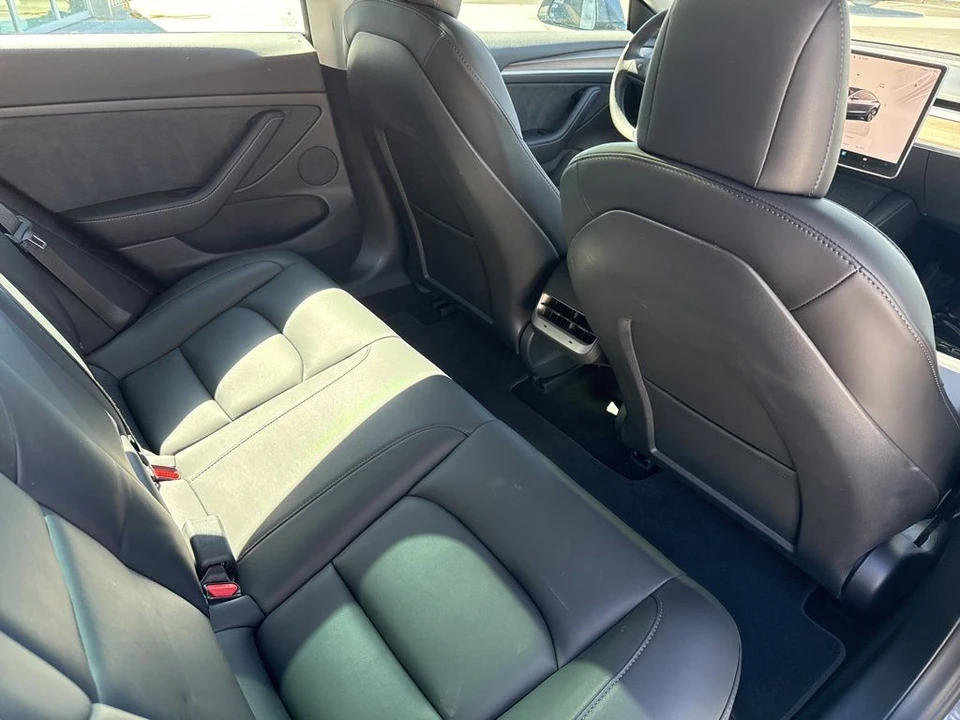 2022 Tesla Model 3 - Image 19 of 21
