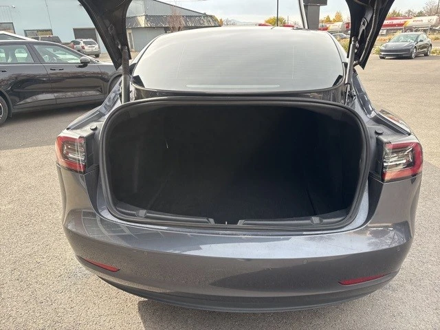 2022 Tesla Model 3 - Image 19 of 21