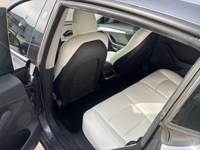 2022 Tesla Model 3 - Image 18 of 21