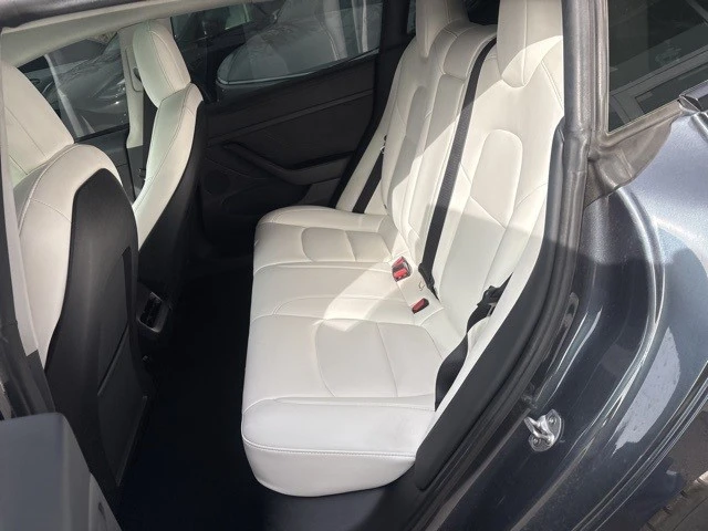 2022 Tesla Model 3 - Image 17 of 21