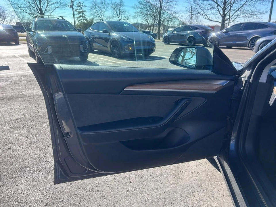 2022 Tesla Model 3 - Image 14 of 17