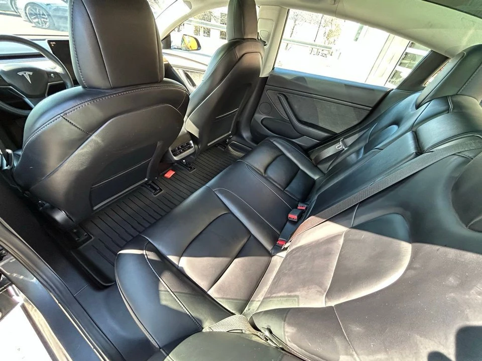 2022 Tesla Model 3 - Image 11 of 17