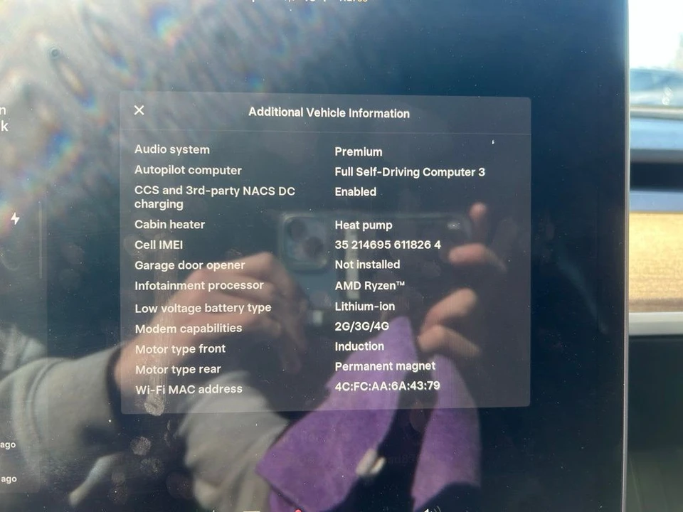 2022 Tesla Model 3 - Image 17 of 17