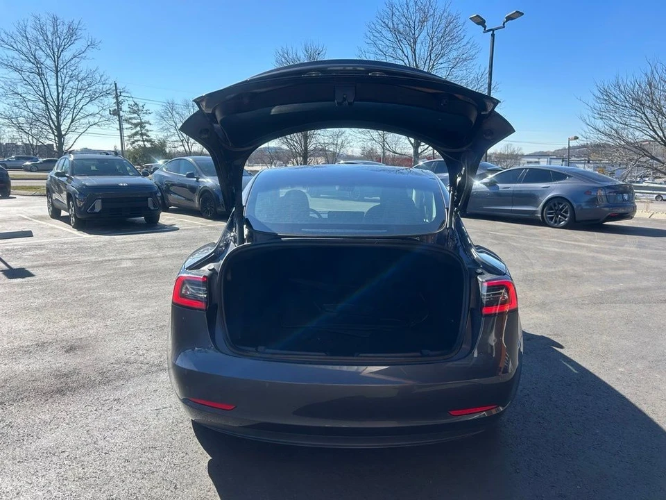 2022 Tesla Model 3 - Image 7 of 17