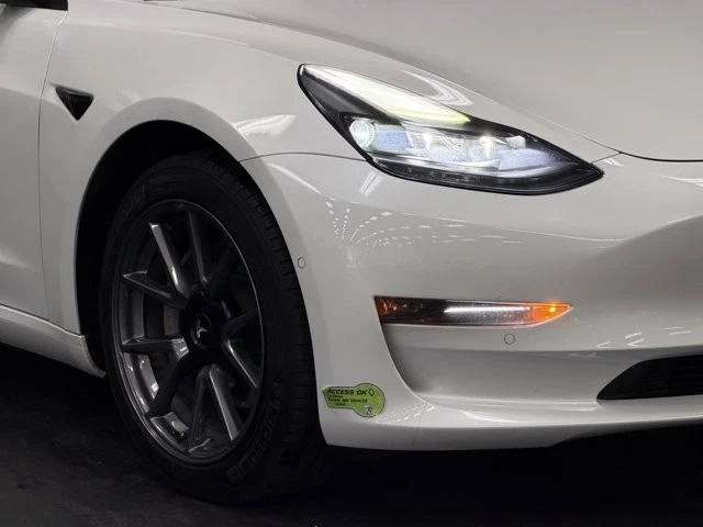 2022 Tesla Model 3 - Image 4 of 12